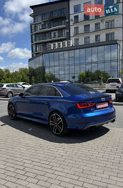 Седан Audi S3 2015 в 