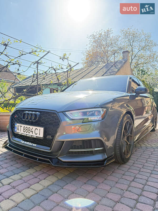 Седан Audi S3 2017 в Коломые