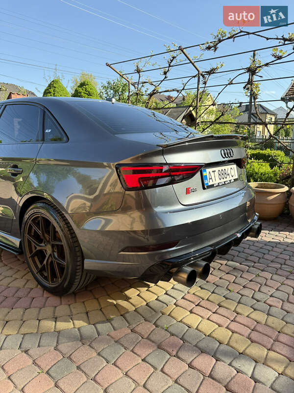 Седан Audi S3 2017 в Коломые