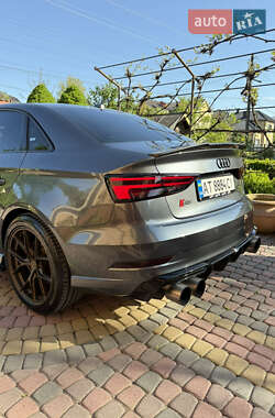 Седан Audi S3 2017 в 