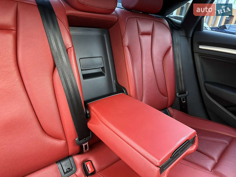 Седан Audi S3 2017 в Коломые