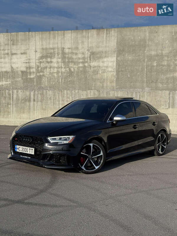 Седан Audi S3 2017 в 