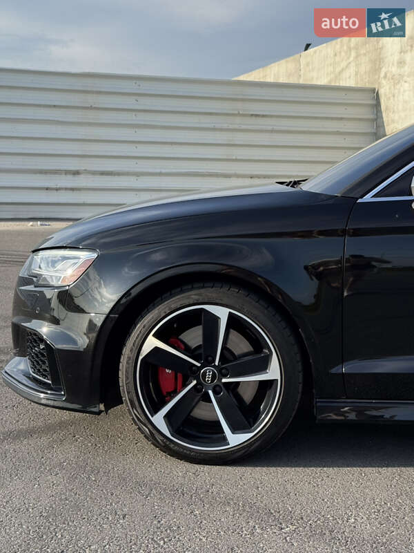 Седан Audi S3 2017 в Львове