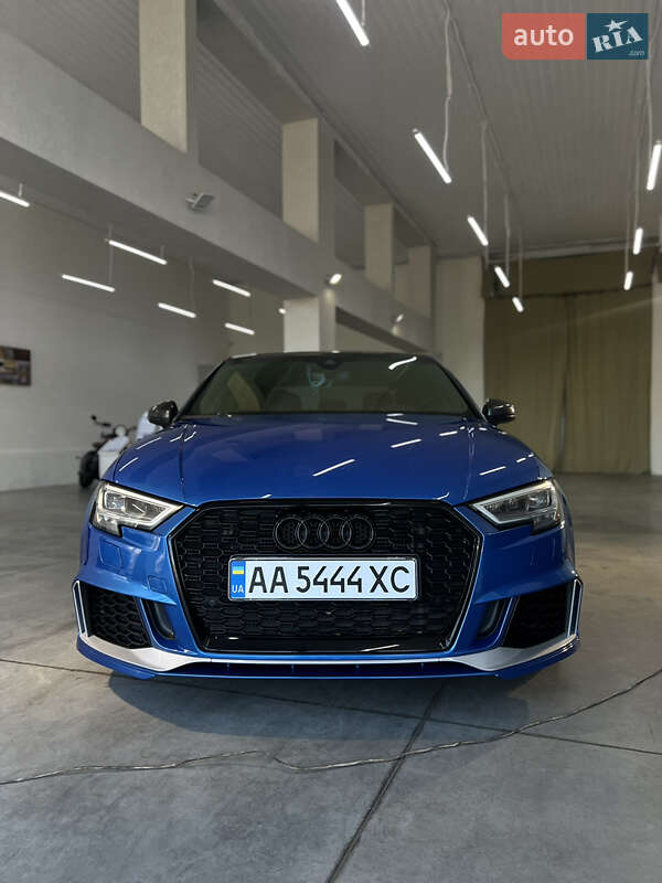 Седан Audi S3 2018 в Киеве
