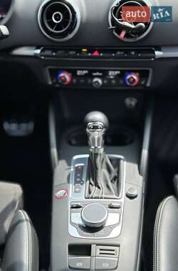 Хэтчбек Audi S3 2015 в Львове