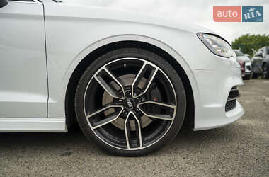 Седан Audi S3 2015 в 
