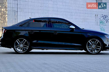 Седан Audi S3 2014 в 