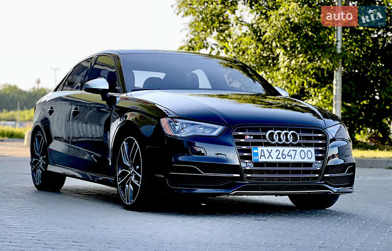 Седан Audi S3 2014 в Киеве