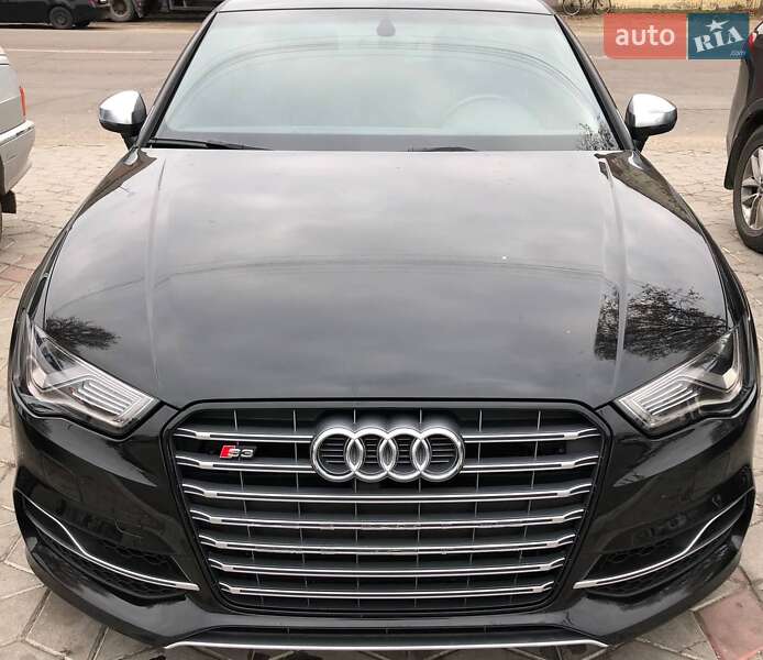 Седан Audi S3 2015 в 
