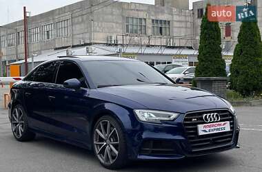 Седан Audi S3 2017 в 