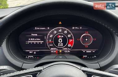 Седан Audi S3 2017 в 