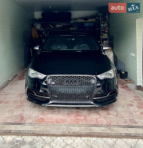 Седан Audi S3 2016 в Днепре