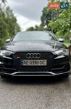 Седан Audi S3 2016 в Днепре
