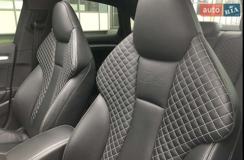 Седан Audi S3 2016 в Днепре