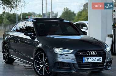 Седан Audi S3 2017 в 