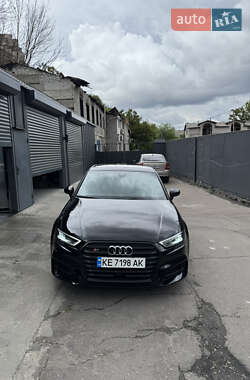 Седан Audi S3 2016 в 