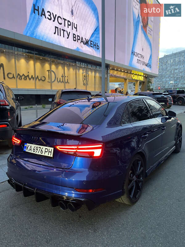 Седан Audi S3 2017 в Киеве
