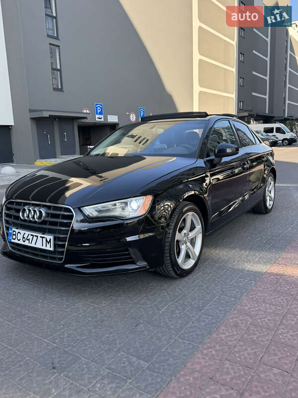 Седан Audi S3 2015 в Львове