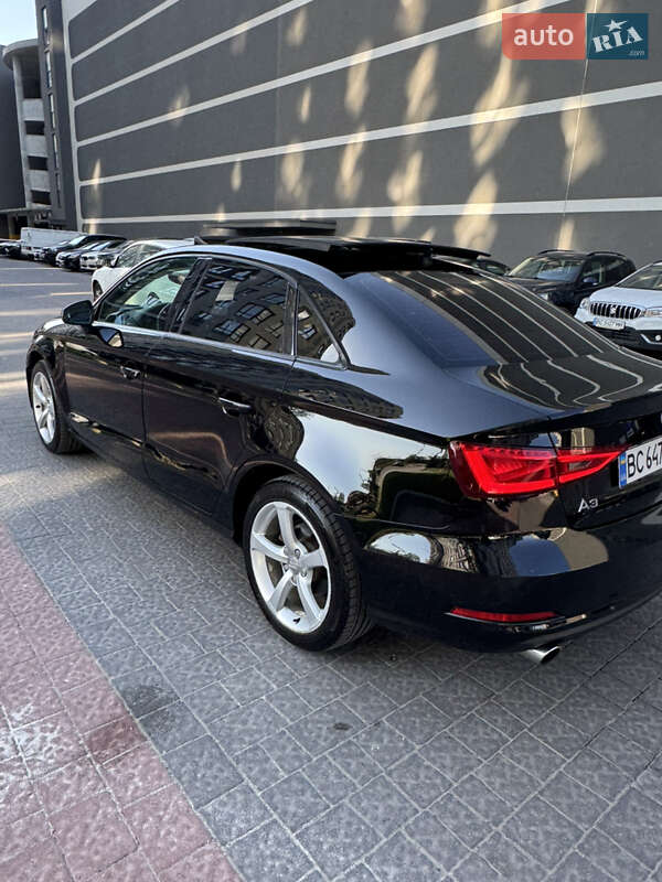 Седан Audi S3 2015 в Львове