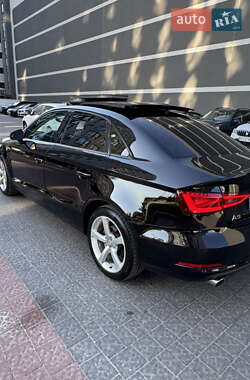 Седан Audi S3 2015 в 
