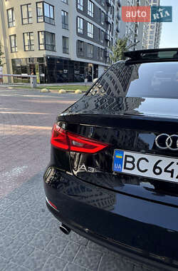 Седан Audi S3 2015 в 