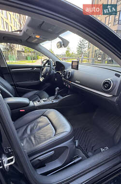 Седан Audi S3 2015 в 