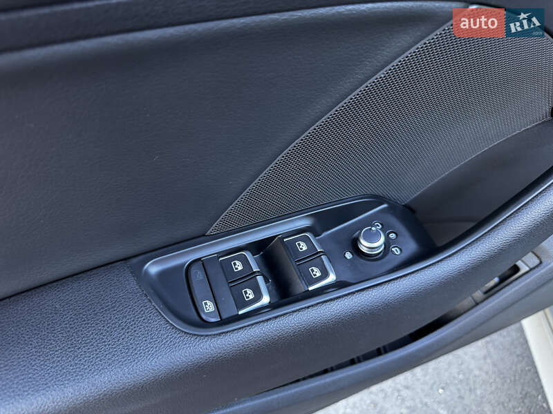 Седан Audi S3 2019 в Белой Церкви