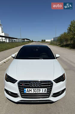 Седан Audi S3 2015 в Коростені