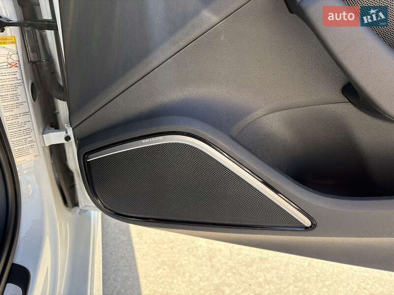 Седан Audi S3 2015 в Коростені