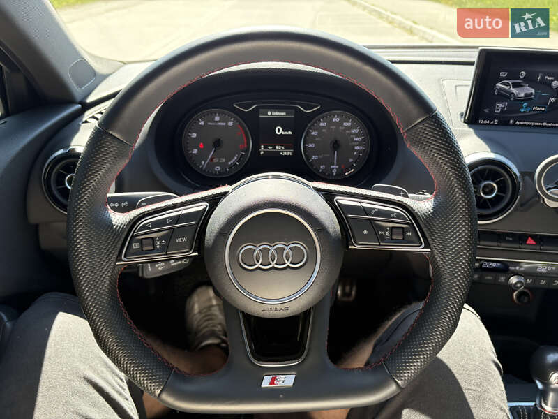 Седан Audi S3 2015 в Коростені