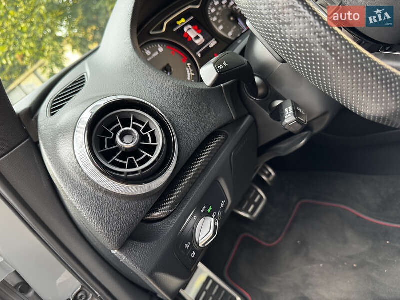 Седан Audi S3 2019 в Белой Церкви