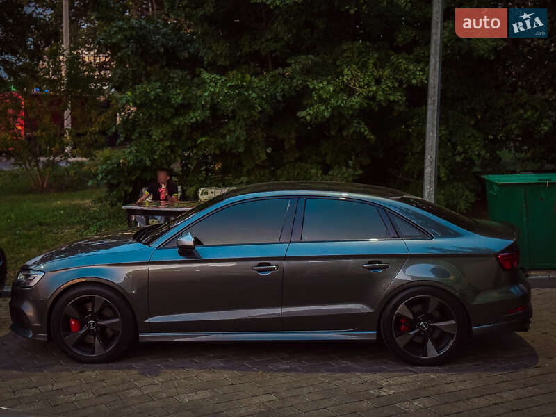Седан Audi S3 2017 в Харкові