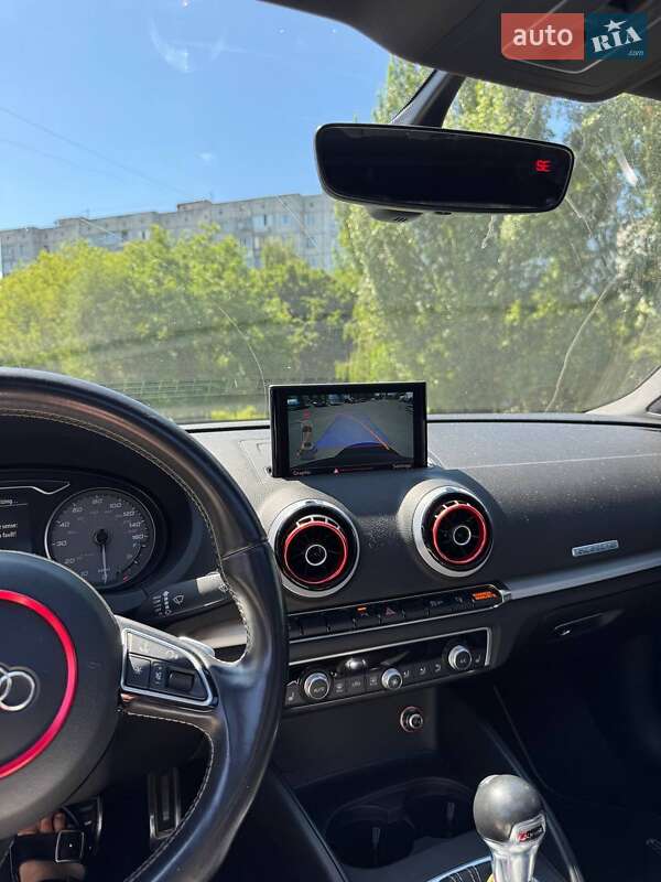 Седан Audi S3 2015 в Киеве