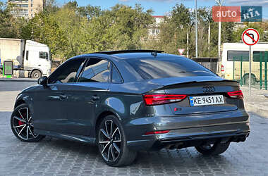 Седан Audi S3 2017 в 