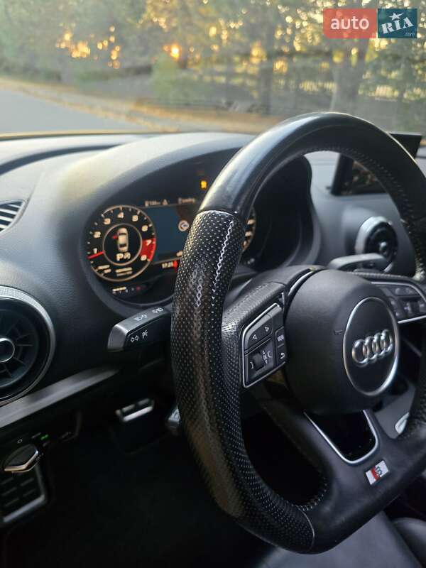 Седан Audi S3 2017 в Дніпрі