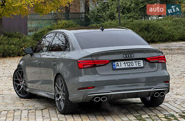 Седан Audi S3 2019 в 