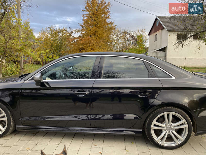 Седан Audi S3 2014 в Коломиї