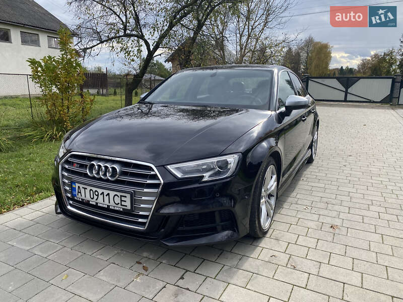 Седан Audi S3 2014 в Коломиї