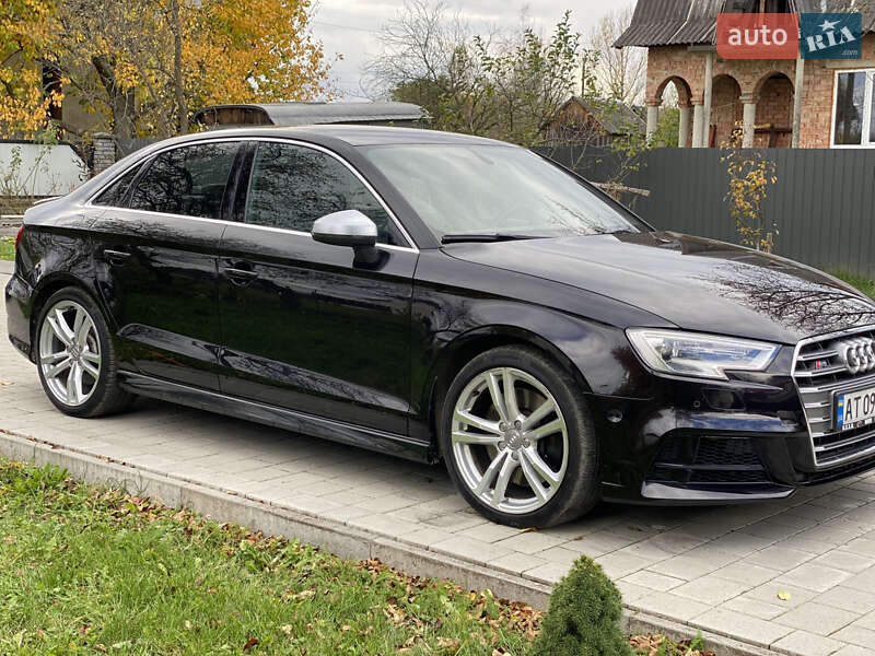 Седан Audi S3 2014 в Коломиї