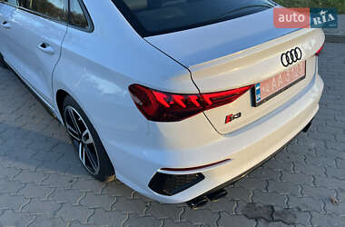 Седан Audi S3 2023 в Львове