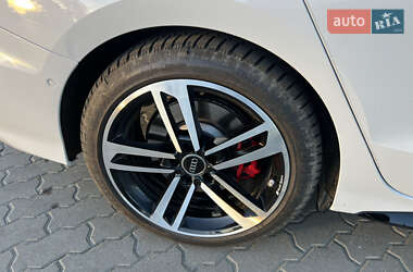 Седан Audi S3 2023 в Львове