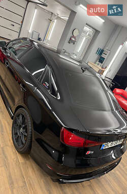 Седан Audi S3 2014 в Пустомитах