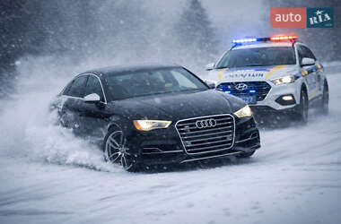 Седан Audi S3 2014 в Киеве