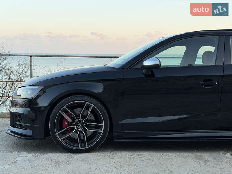 Седан Audi S3 2017 в Одессе