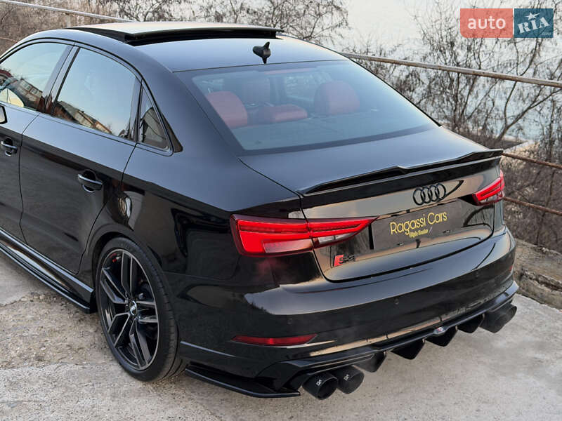 Седан Audi S3 2017 в Одессе