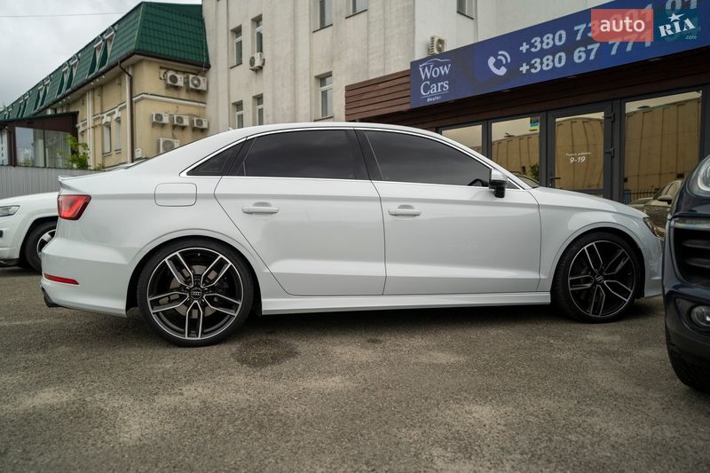 Седан Audi S3 2015 в Києві