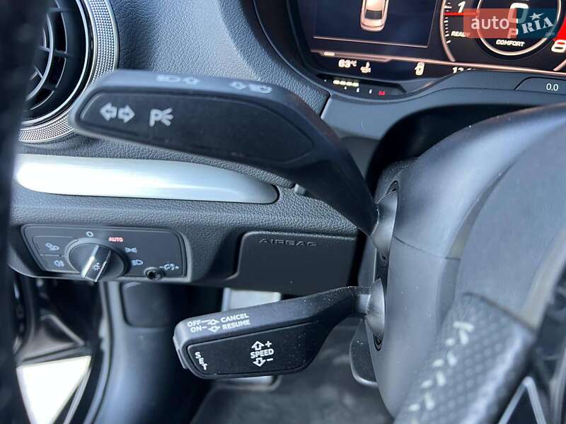 Седан Audi S3 2017 в Львове