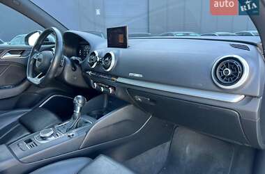 Седан Audi S3 2017 в Львове