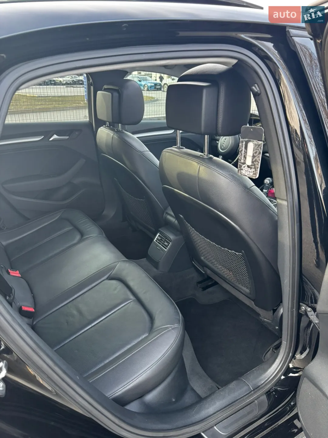 2015 Audi S3 - мініатюра 13