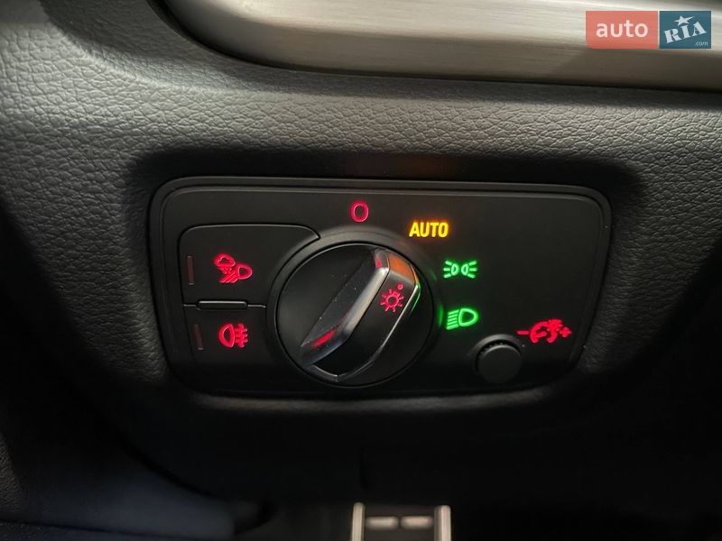 Седан Audi S3 2014 в Киеве